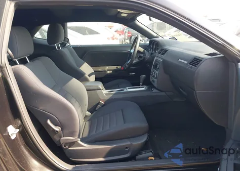 2010 Dodge Challenger Se z USA, uszkodzony, nr VIN 2B3CJ4DV7AH144893